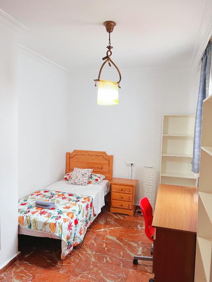 3 Habitacion Centro Уелва Екстериор снимка